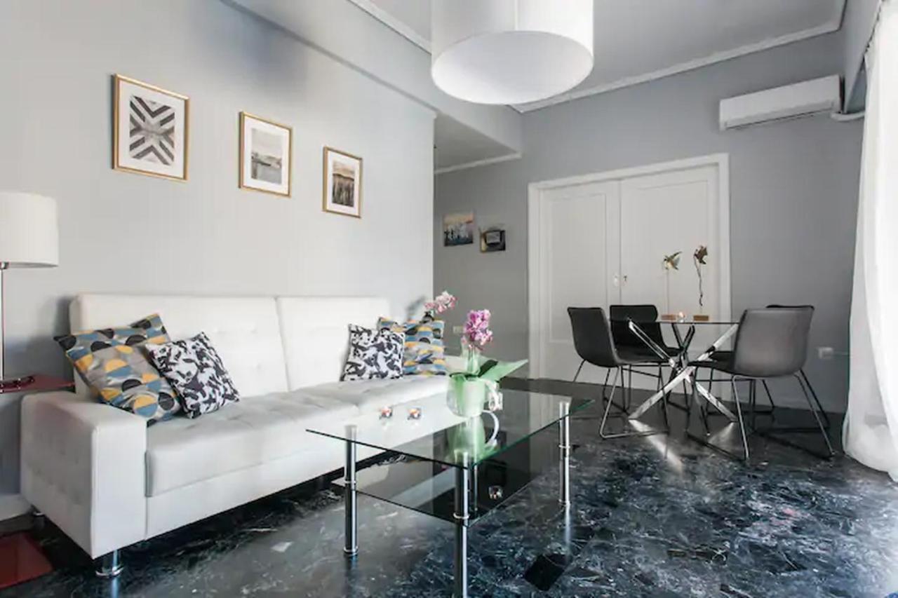 A Masterpiece In Plaka With Big Balcony And Acropolis View Apartment Athens Exterior photo