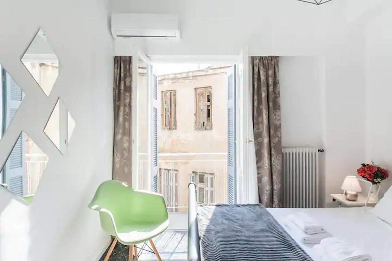 A Masterpiece In Plaka With Big Balcony And Acropolis View Apartment Athens Exterior photo