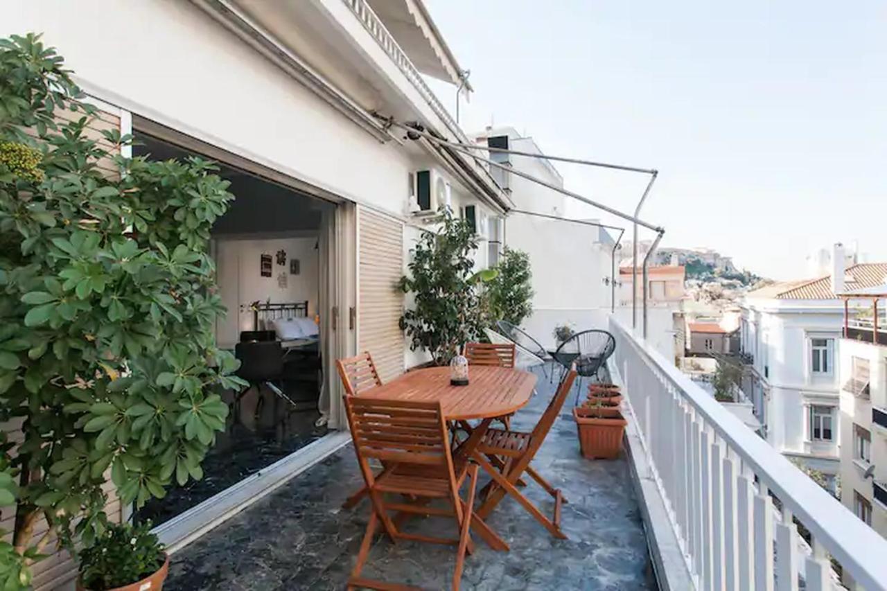 A Masterpiece In Plaka With Big Balcony And Acropolis View Apartment Athens Exterior photo